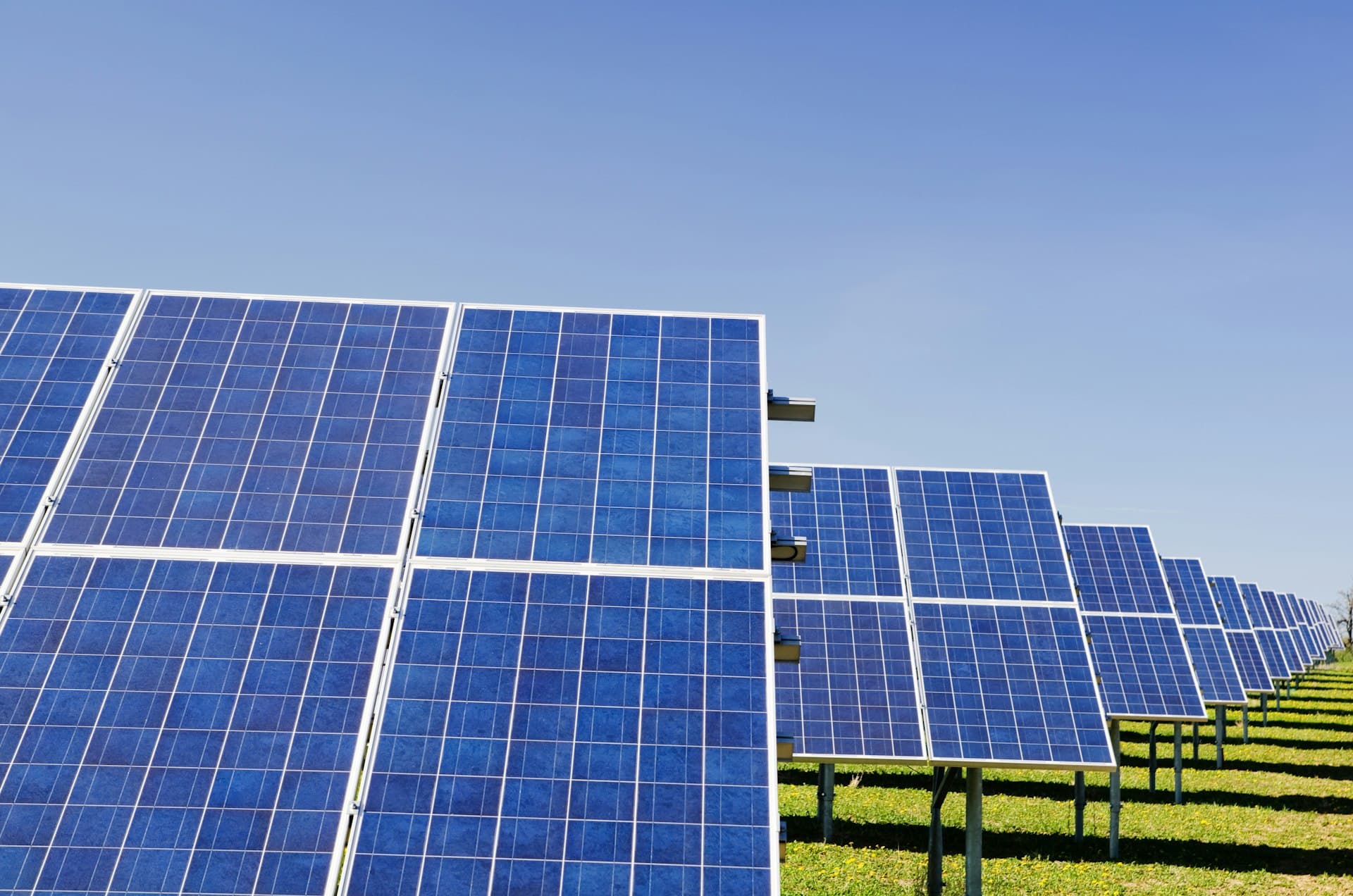 LONGi Shatters World Record with 34.85% Silicon-Perovskite Tandem Cell Efficiency